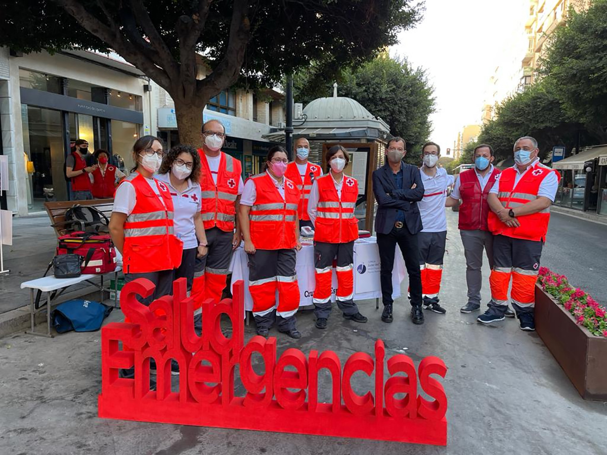 Dia de la Banderita 2021 Cruz Roja - Apadrinamiento mesa - Clinica Jaime Garcia